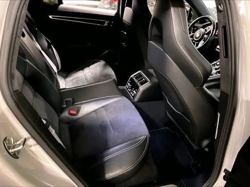 Used 2019 Porsche Panamera GTS w/ Premium Package Plus image 15