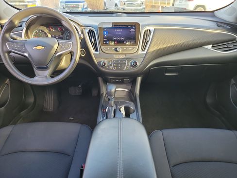 Used 2023 Chevrolet Malibu LT image 9