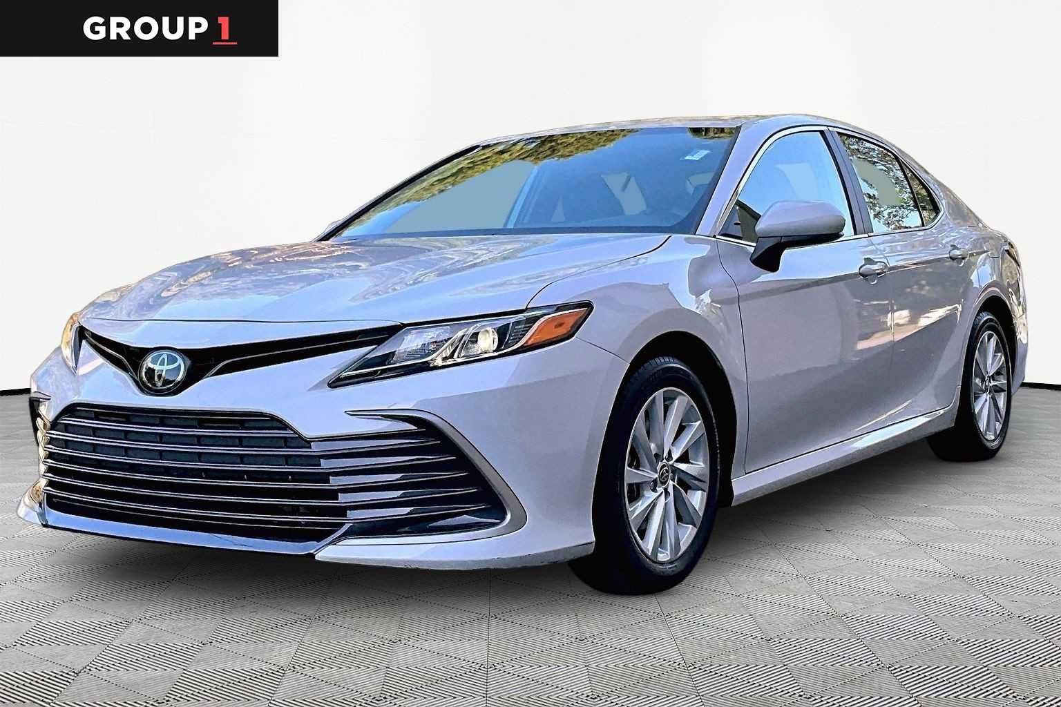 Used 2023 Toyota Camry LE FWD image 1