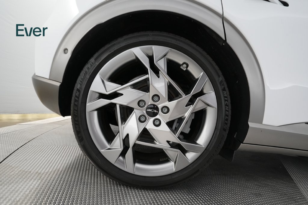 Used 2023 Genesis GV60 Performance AWD/4WD image 21
