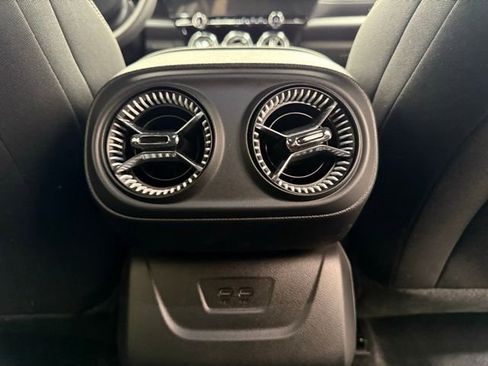 New 2025 Chevrolet Blazer EV LT image 22