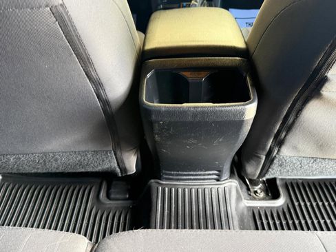 Used 2017 Toyota Tacoma TRD Off-Road w/ Tow Package image 14