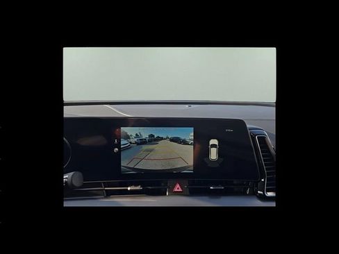 Used 2025 Kia Sportage SX image 18