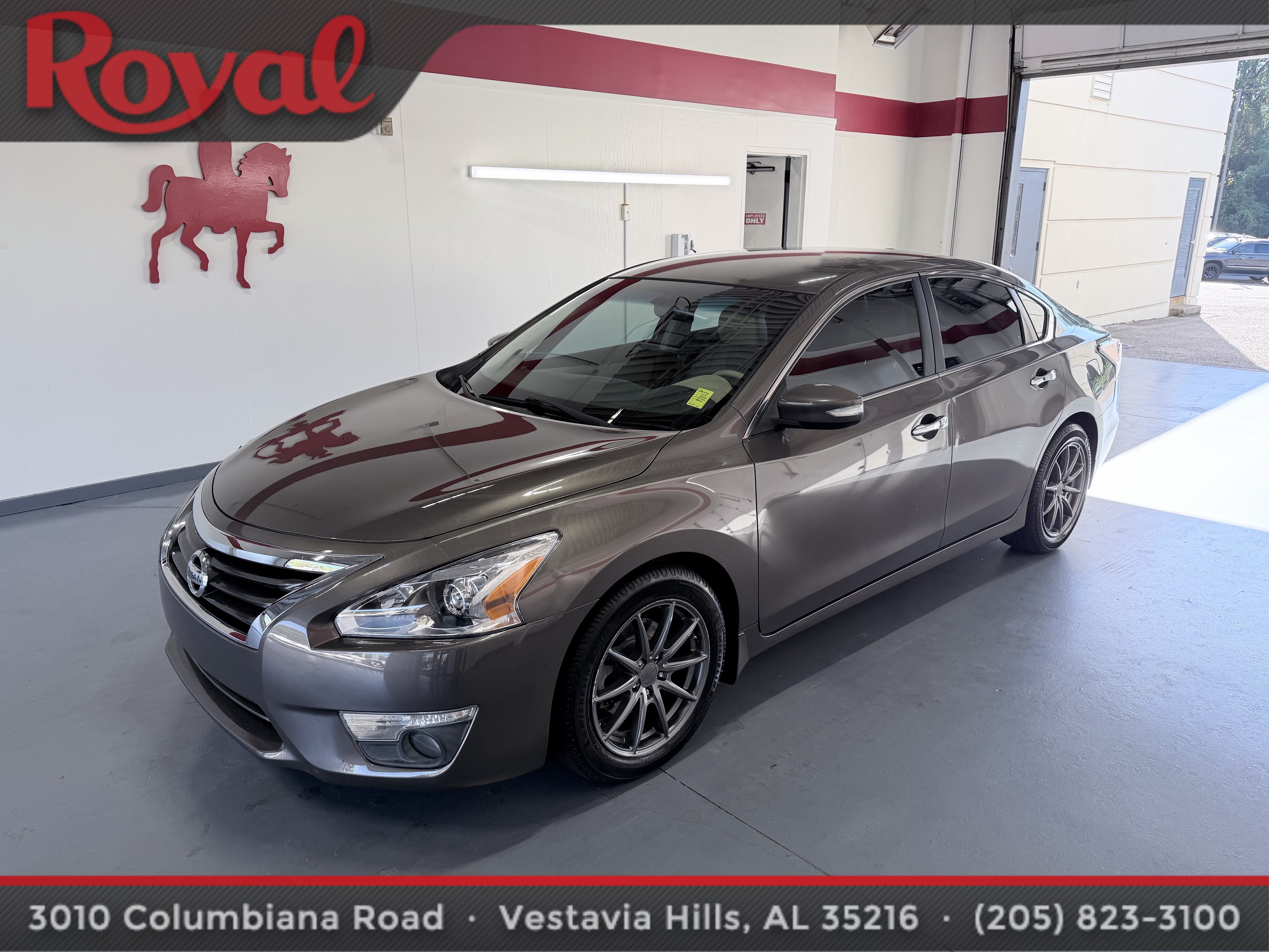 Used 2015 Nissan Altima 2.5 SL FWD image 1
