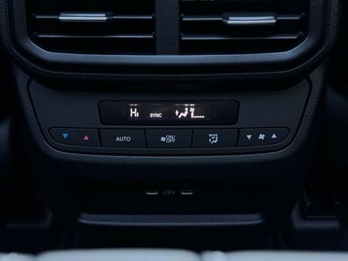 New 2025 Honda Pilot Touring image 28