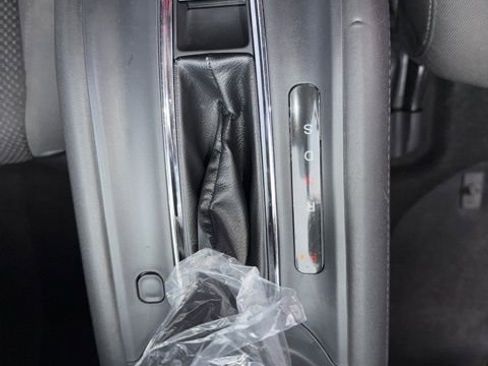 Used 2022 Honda HR-V EX image 17