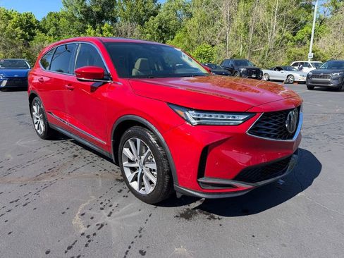 Used 2025 Acura MDX SH-AWD w/ Technology Package image 4