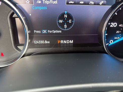 Used 2022 Ford F250 Lariat w/ Tremor Off-Road Package image 25