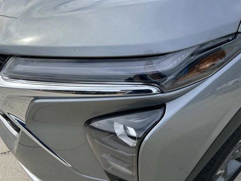 Used 2024 Chevrolet Trax LT image 10