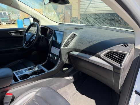 Used 2022 Ford Edge SEL AWD/4WD image 16
