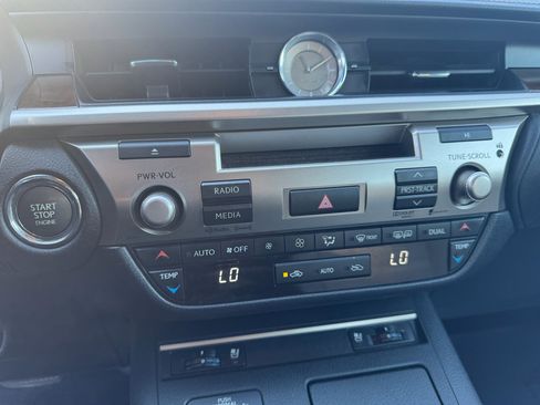 Used 2014 Lexus ES 350 image 33