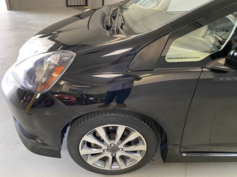 Used 2013 Honda Fit Sport image 12