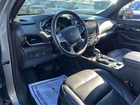 Certified 2023 Chevrolet Traverse RS image 12