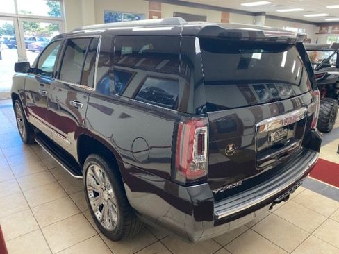 Used 2017 GMC Yukon Denali w/ Open Road Package AWD/4WD image 4