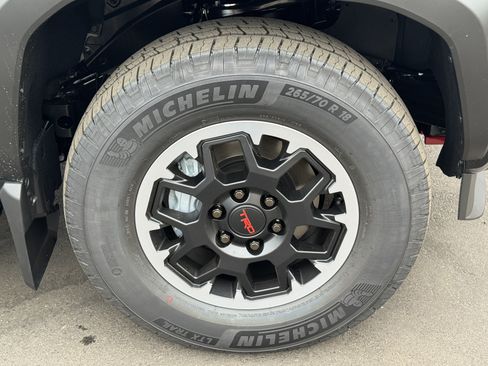 New 2026 Toyota 4Runner TRD Off-Road Premium AWD/4WD image 15
