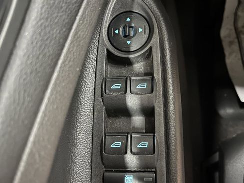Used 2018 Ford Escape SE FWD image 11