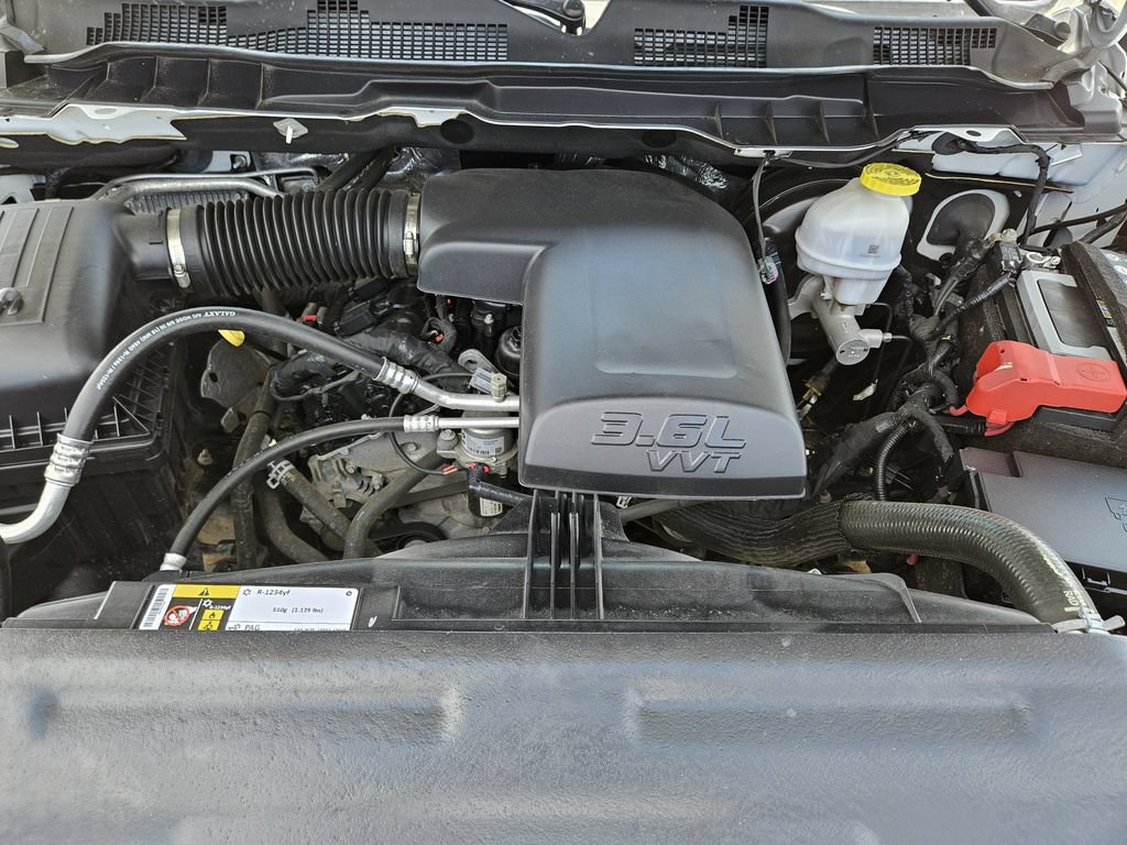 Used 2024 RAM 1500 Warlock AWD/4WD image 30