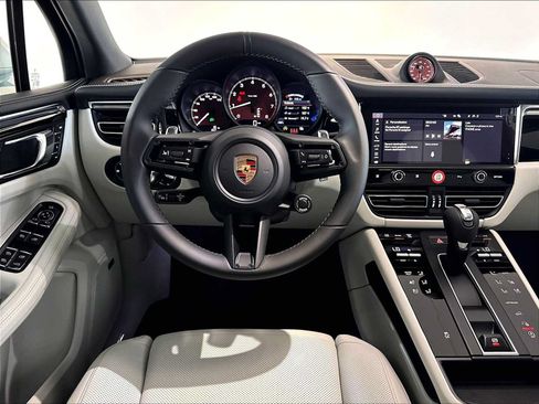 New 2026 Porsche Macan AWD/4WD image 13