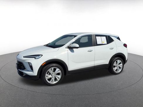 Used 2025 Buick Encore GX Preferred FWD image 8