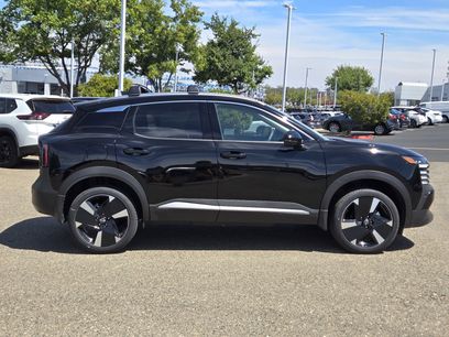 New 2026 Nissan Kicks SR