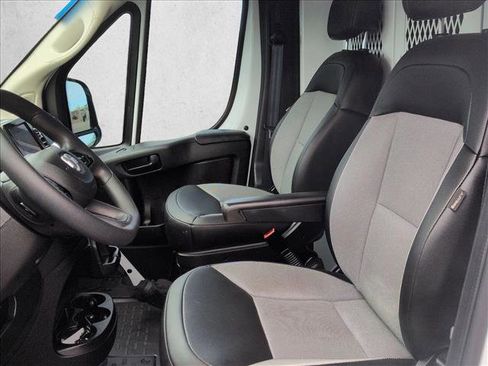 Used 2023 RAM ProMaster 2500 image 16