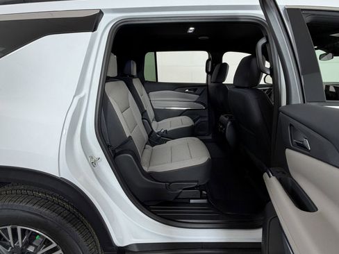 New 2026 Chevrolet Traverse LT FWD image 6