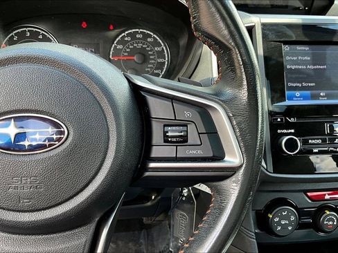 Used 2019 Subaru Crosstrek 2.0i Premium w/ Moonroof Package AWD/4WD image 13