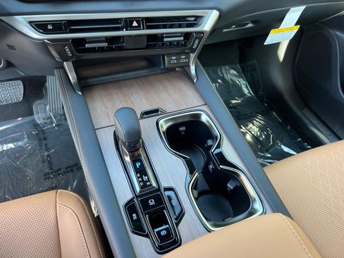 New 2026 Lexus RX 350 FWD image 25