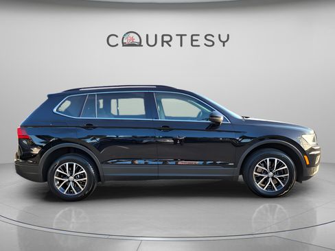 Used 2019 Volkswagen Tiguan SE image 6