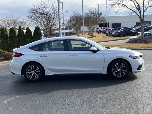 Used 2024 Honda Civic LX image 10