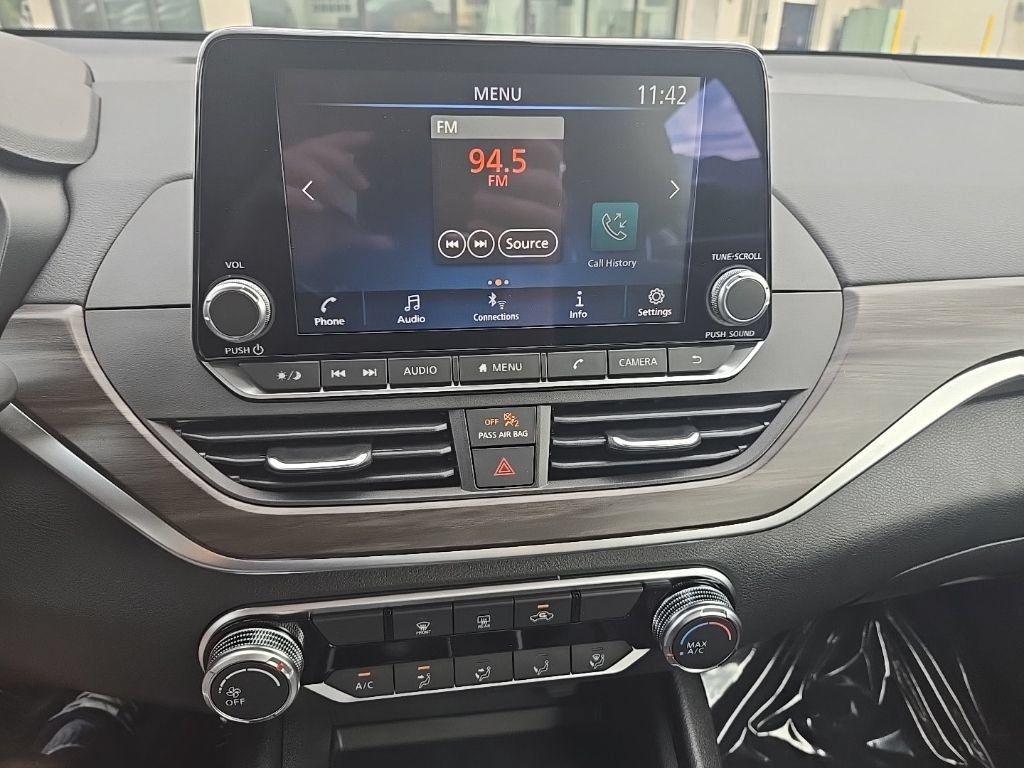 New 2026 Nissan Altima 2.5 SV AWD/4WD image 19