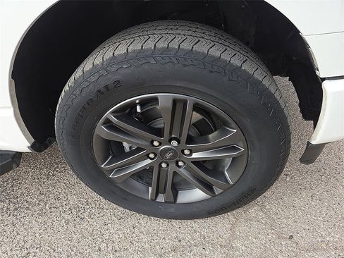 Used 2022 Ford F150 Lariat w/ Equipment Group 502A High image 7