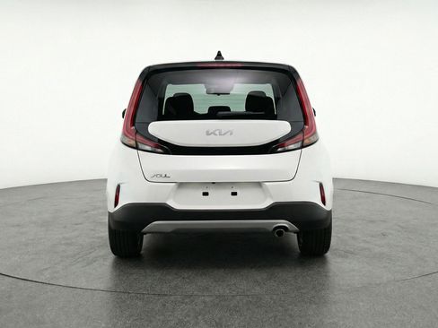 Used 2025 Kia Soul LX w/ LX Technology Package image 7
