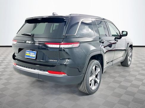 New 2025 Jeep Grand Cherokee Limited w/ Luxury Tech Group II AWD/4WD image 4