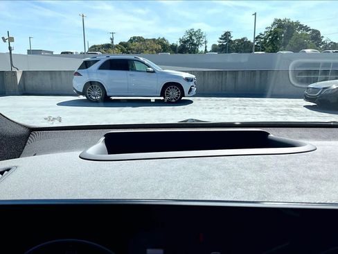 Used 2023 Mercedes-Benz EQS 450+ SUV image 29