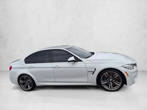 Used 2017 BMW M3 RWD image 4