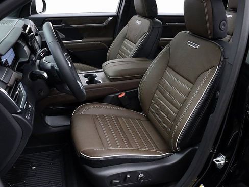 New 2026 GMC Acadia Denali Ultimate w/ LPO, Floor Liner Package image 9