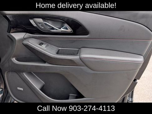 Used 2023 Chevrolet Traverse RS FWD image 37