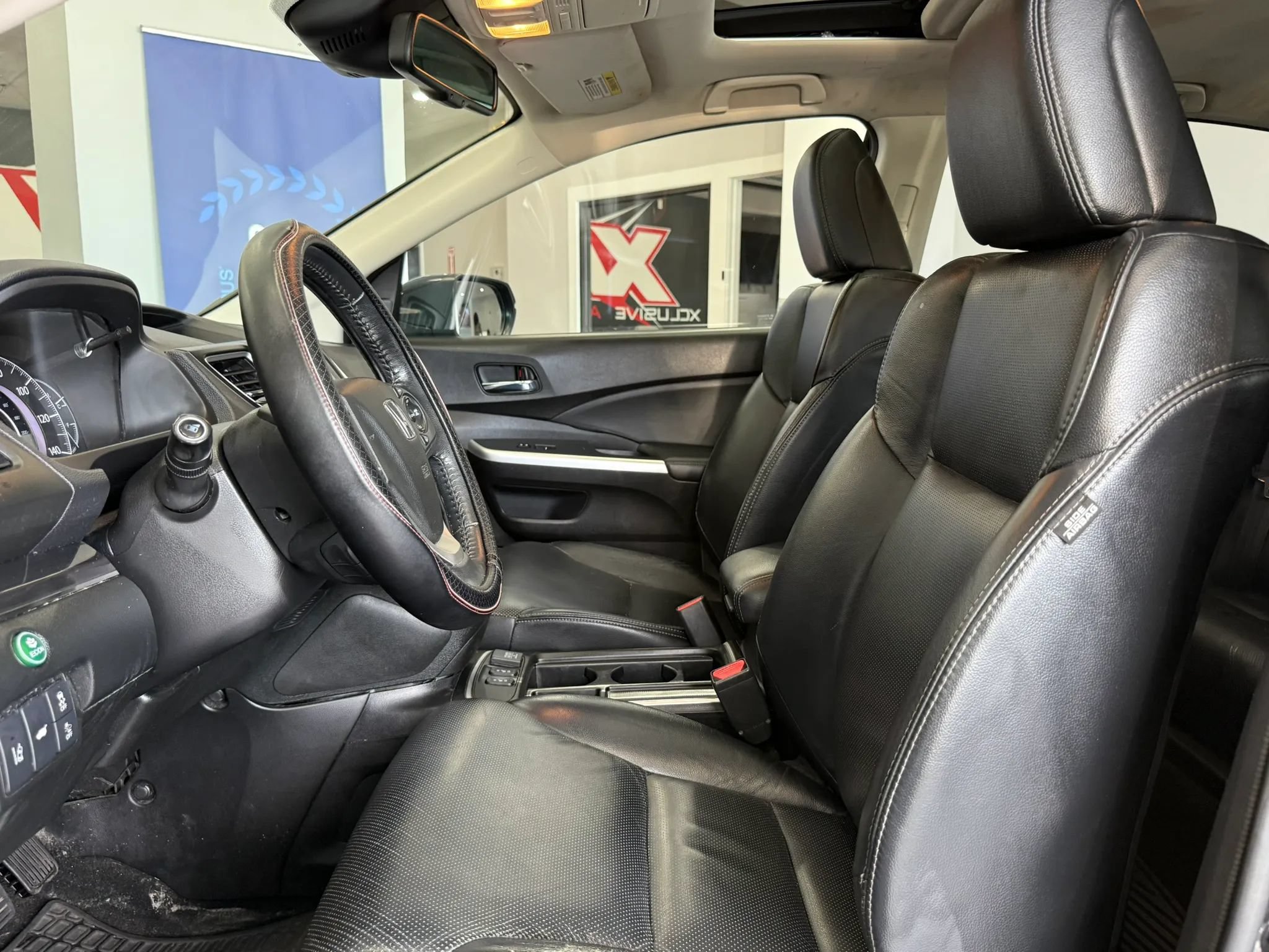 Used 2015 Honda CR-V Touring image 8