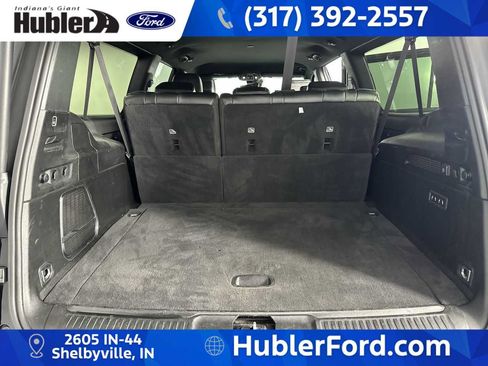 Used 2023 Jeep Wagoneer L Series II AWD/4WD image 23
