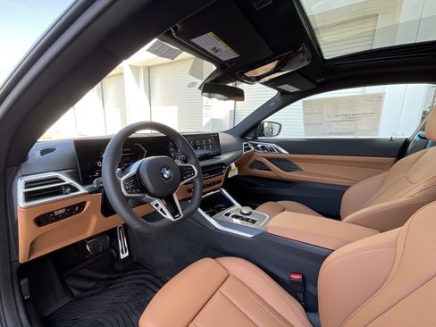 New 2026 BMW 430i Coupe w/ M Sport Package image 8