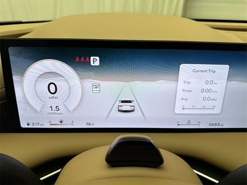 Certified 2025 Genesis G80 2.5T image 15