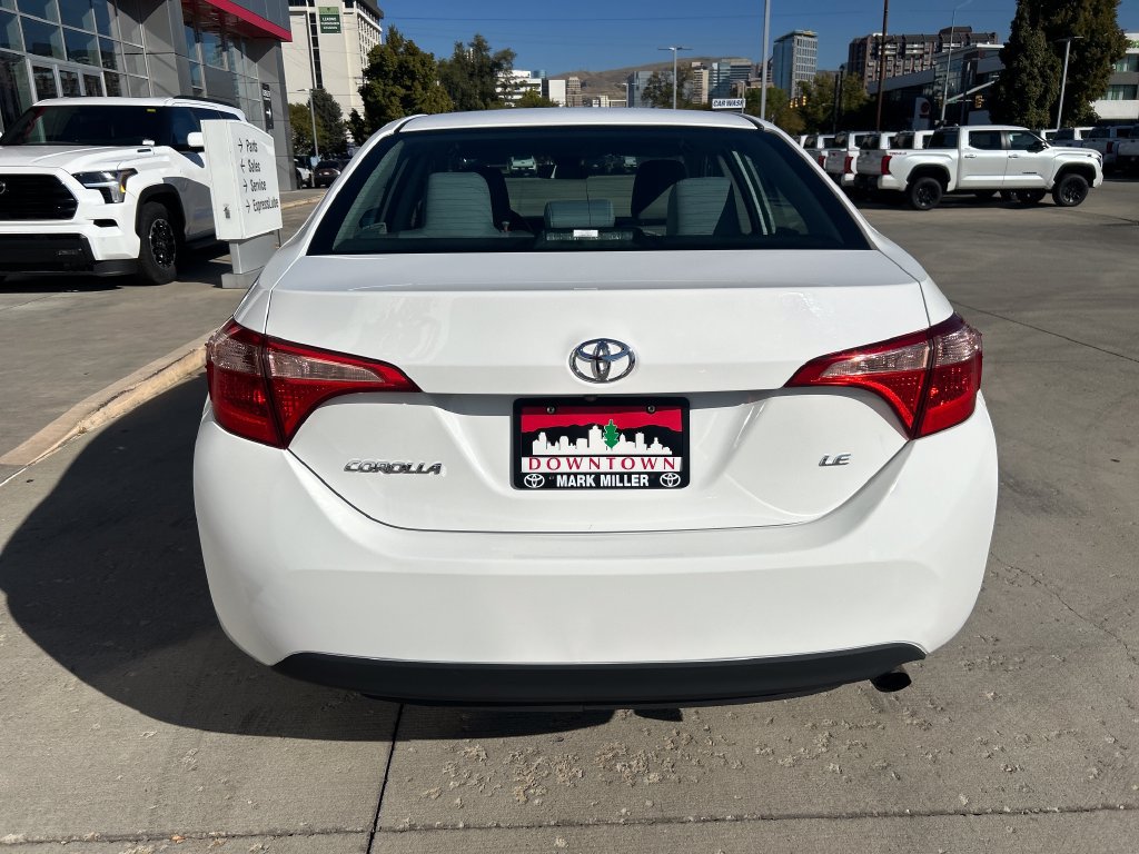 Used 2017 Toyota Corolla LE w/ Carpet Mat Package (TMS) FWD image 4