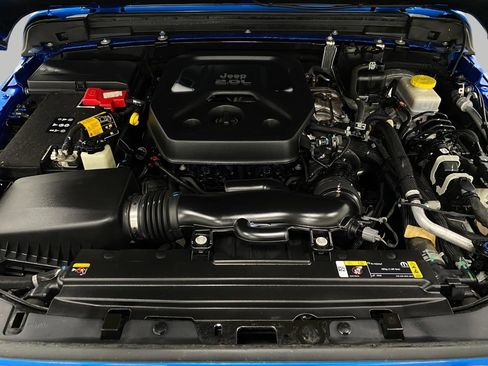 Used 2021 Jeep Wrangler Sport image 12