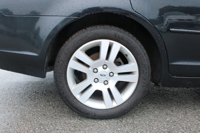 Used 2006 Ford Fusion SEL FWD image 32