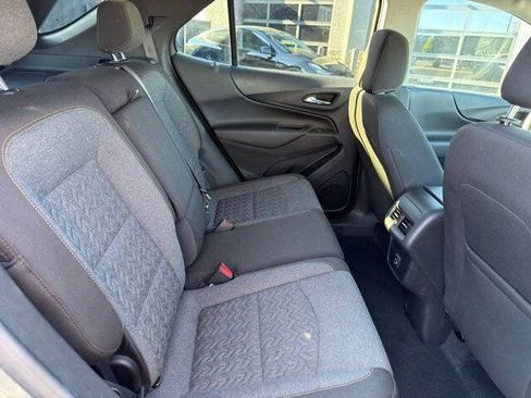 Used 2023 Chevrolet Equinox LT AWD/4WD image 11