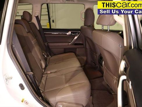 Used 2019 Lexus GX 460 Premium image 22