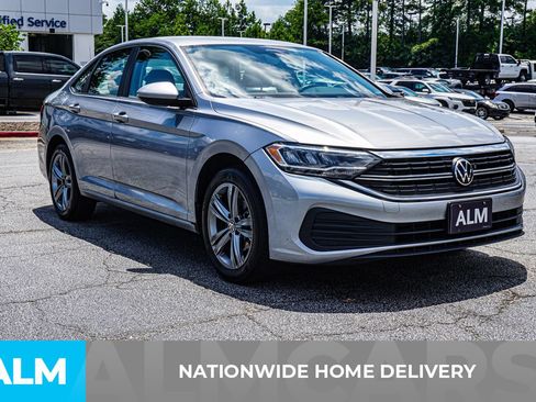 Used 2024 Volkswagen Jetta SE FWD image 6
