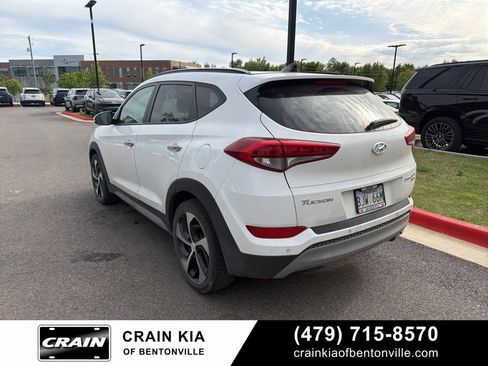 Used 2018 Hyundai Tucson Limited w/ Ultimate Package 02 AWD/4WD image 3