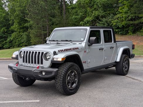 Used 2023 Jeep Gladiator Rubicon w/ Cold Weather Group AWD/4WD image 5
